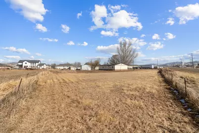 268 S 250 E, Aurora, UT 84620 - Photo 29