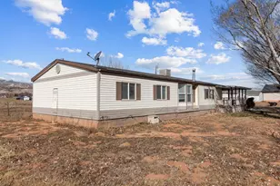 268 S 250 E, Aurora, UT 84620 - Photo 31