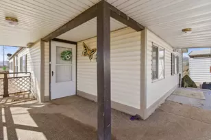 268 S 250 E, Aurora, UT 84620 - Photo 25