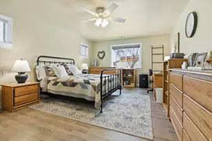 359 E 1075 N, Logan, UT 84341 - Photo 17