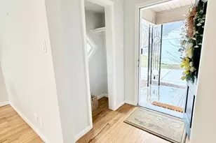 1944 E Spring Ln S, Holladay, UT 84117 - Photo 5