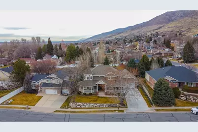 295 E 500 N, Centerville, UT 84014 - Photo 57