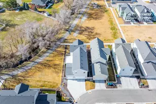 1048 S Old Towne Rd, Layton, UT 84041 - Photo 29