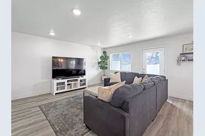 3959 S 3485 W, West Haven, UT 84401 - Photo 3