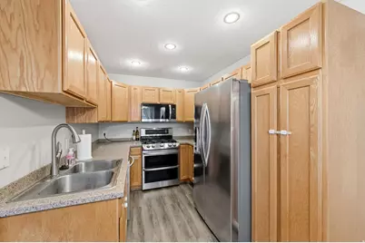 1644 W Madison Ln S, Riverton, UT 84065 - Photo 9