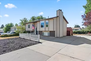 5929 W Dry Bone Cir, Salt Lake City, UT 84118 - Photo 3