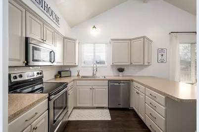 1258 E North Lisa St N, Layton, UT 84040 - Photo 9