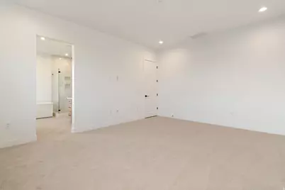 5973 W Hal Row Rd #112, West Jordan, UT 84081 - Photo 9