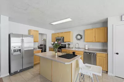 799 S 125 E, Layton, UT 84041 - Photo 9