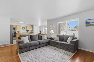 799 S 125 E, Layton, UT 84041 - Photo 3