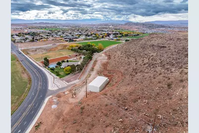 555 E Nichols Peak Rd, Washington, UT 84780 - Photo 17