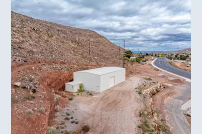 555 E Nichols Peak Rd, Washington, UT 84780 - Photo 13