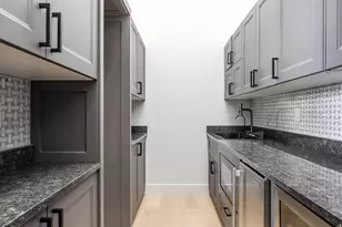 11318 S Canyon Falls Ln E, Sandy, UT 84092 - Photo 17