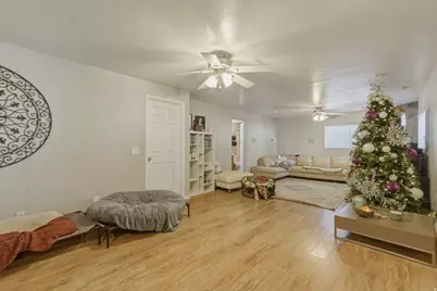 10519 S Poplar Grove Dr, South Jordan, UT 84009 - Photo 29