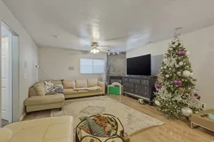 10519 S Poplar Grv Dr, South Jordan, UT 84009 - Photo 31