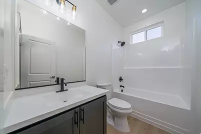 335 W 400 N, Fillmore, UT 84631 - Photo 7