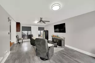 487 E 9270 S, Sandy, UT 84070 - Photo 9