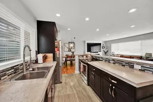 487 E 9270 S, Sandy, UT 84070 - Photo 7