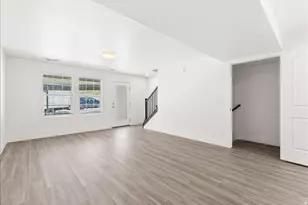 1695 E 1425 S, Ogden, UT 84404 - Photo 11