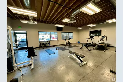 848 S 2000 W, Syracuse, UT 84075 - Photo 23