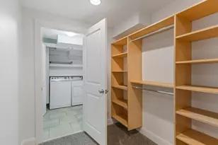 3376 E Magic View Dr S, Cottonwood Heights, UT 84121 - Photo 23