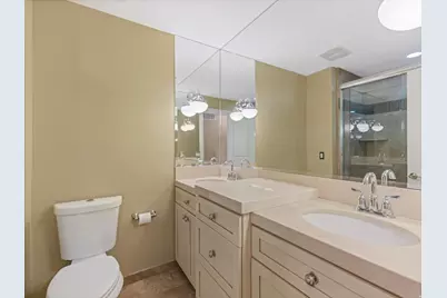 3376 E Magic View Dr S, Cottonwood Heights, UT 84121 - Photo 13