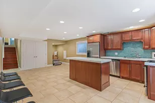 3376 E Magic View Dr S, Cottonwood Heights, UT 84121 - Photo 21