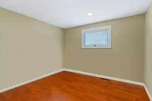 3376 E Magic View Dr S, Cottonwood Heights, UT 84121 - Photo 17