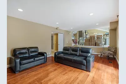 3376 E Magic View Dr S, Cottonwood Heights, UT 84121 - Photo 11