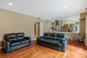 3376 E Magic View Dr S, Cottonwood Heights, UT 84121 - Photo 11