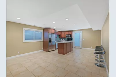 3376 E Magic View Dr S, Cottonwood Heights, UT 84121 - Photo 19