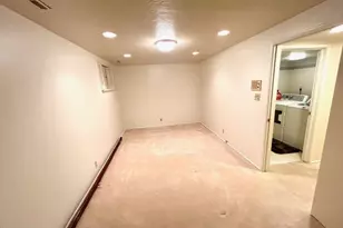 829 E Three Fountains Dr, Murray, UT 84107 - Photo 19