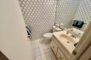 829 E Three Fountains Dr, Murray, UT 84107 - Photo 11