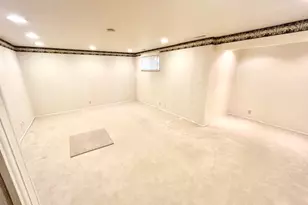 829 E Three Fountains Dr, Murray, UT 84107 - Photo 17