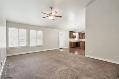 1326 E Sageberry Dr, Santaquin, UT 84655 - Photo 11