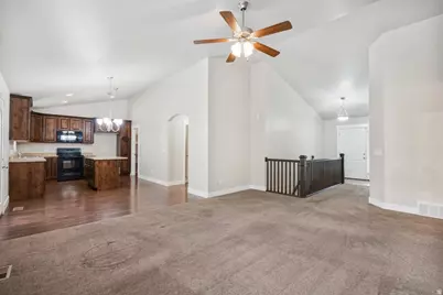 1326 E Sageberry Dr, Santaquin, UT 84655 - Photo 5