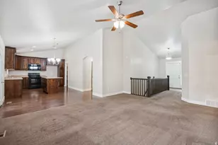 1326 E Sageberry Dr, Santaquin, UT 84655 - Photo 5