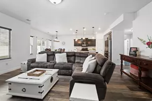 928 Chatham Dr, North Salt Lake, UT 84054 - Photo 9