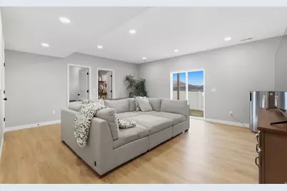 3552 E Aster Dr, Eagle Mountain, UT 84005 - Photo 35