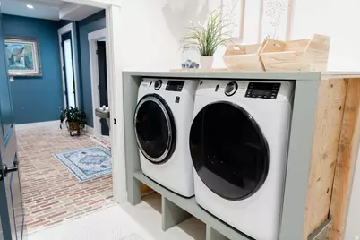 745 E Maple St, Mapleton, UT 84664 - Photo 35