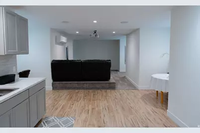 745 E Maple St, Mapleton, UT 84664 - Photo 21