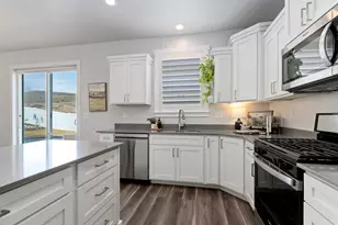 3477 E Wheat Fld Ln, Eagle Mountain, UT 84005 - Photo 17
