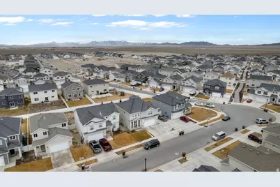 1112 E Deborah St, Eagle Mountain, UT 84005 - Photo 29