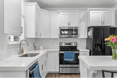 1112 E Deborah St, Eagle Mountain, UT 84005 - Photo 9