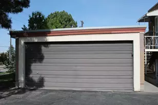 2033 E 2700 S, Salt Lake City, UT 84109 - Photo 17