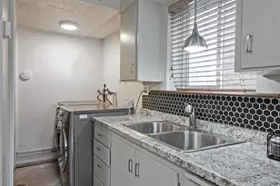 2033 E 2700 S, Salt Lake City, UT 84109 - Photo 13