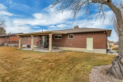 1427 W Stern Dr, Taylorsville, UT 84123 - Photo 5