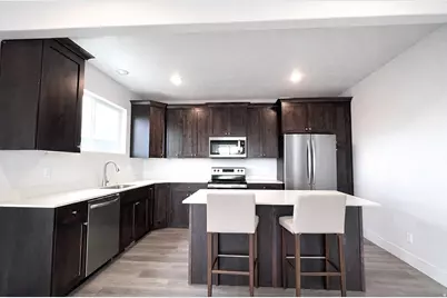 166 E Sailors Way Ln #9, Garden City, UT 84028 - Photo 3