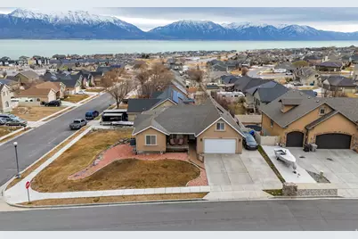 2394 S Palomino Dr, Saratoga Springs, UT 84045 - Photo 43