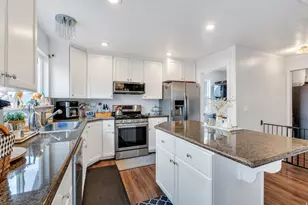 2394 S Palomino Dr, Saratoga Springs, UT 84045 - Photo 9